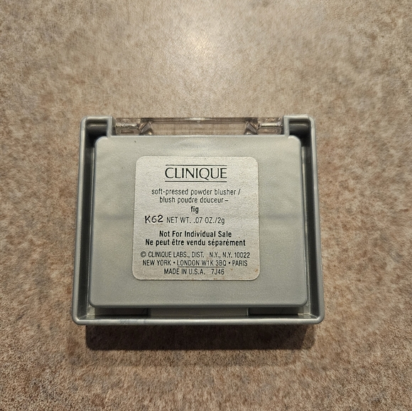 Clinique Blush - Fig - Picture 2 of 4